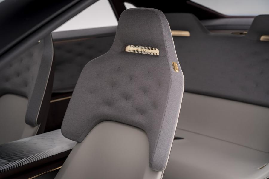 Интерьер Infiniti QX Inspiration 2019 года  (фото 106 из 159)